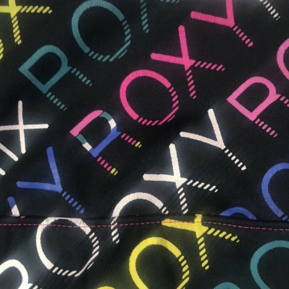 Roxy black colored